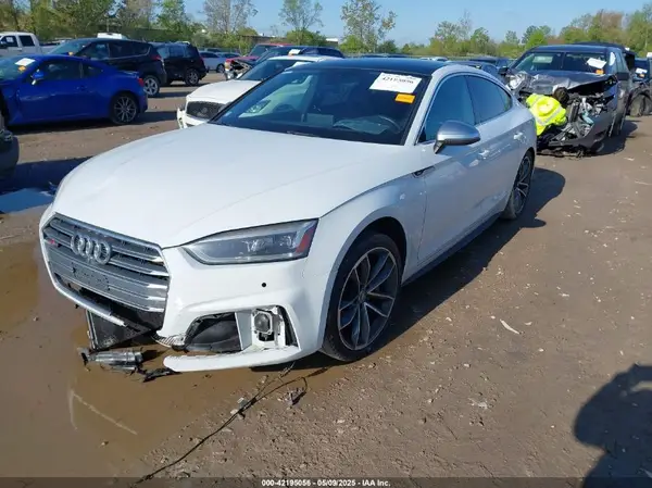WAUC4CF59JA044383 2018 AUDI S5 - Image 2