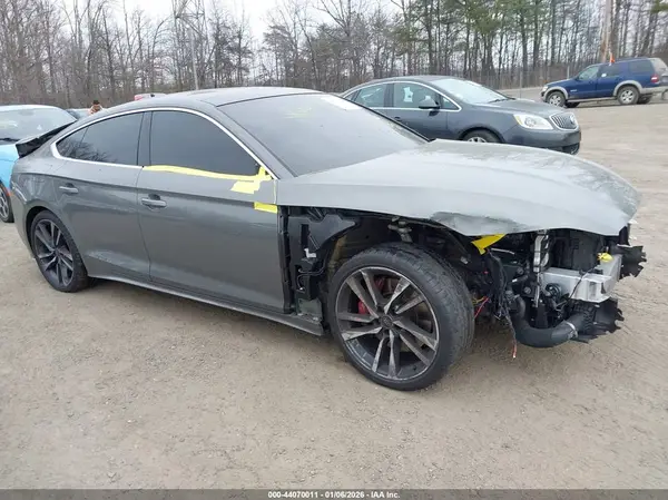 WAUC4CF59PA068885 2023 AUDI S5 - Image 1