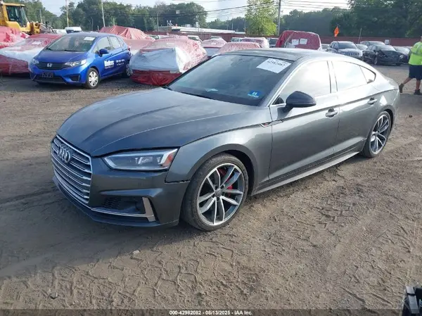 WAUC4CF5XJA004958 2018 AUDI S5 - Image 2