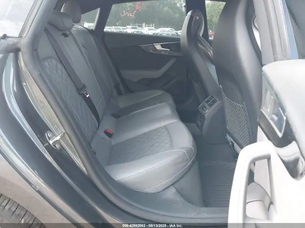 WAUC4CF5XJA004958 2018 AUDI S5 - Image 8