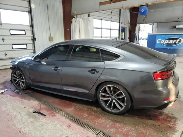 WAUC4CF5XJA010355 2018 AUDI RS5 - Image 2