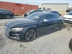 WAUC4CF5XJA085685 2018 AUDI RS5