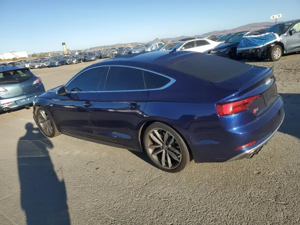 WAUC4CF5XKA003598 2019 AUDI S5 - Image 2