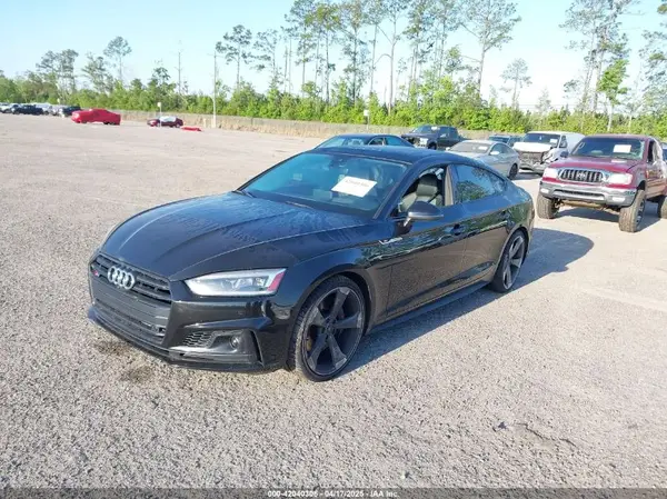 WAUC4CF5XKA004458 2019 AUDI S5 - Image 2