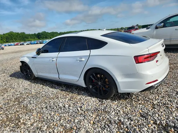 WAUC4CF5XKA005710 2019 AUDI RS5 - Image 2