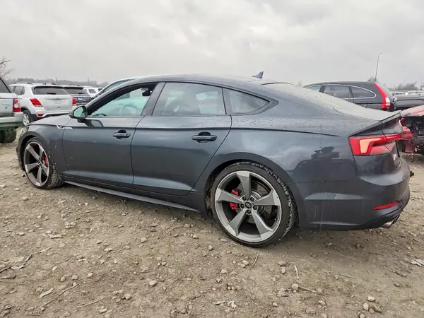WAUC4CF5XKA020577 2019 AUDI RS5 - Image 2