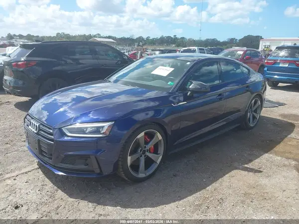 WAUC4CF5XKA058455 2019 AUDI S5 - Image 2