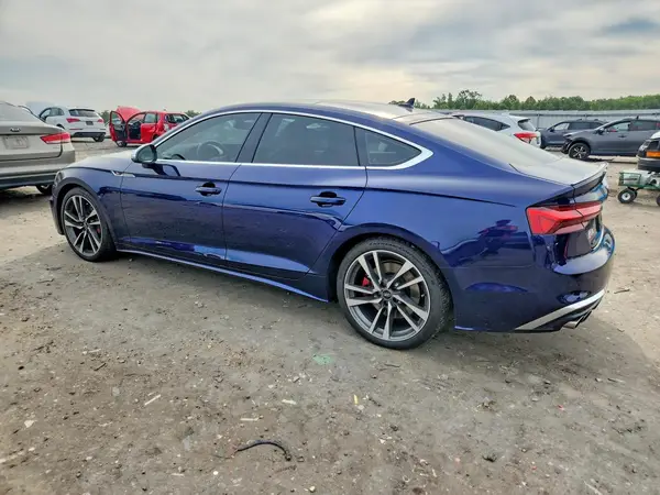 WAUC4CF5XMA043702 2021 AUDI RS5 - Image 2