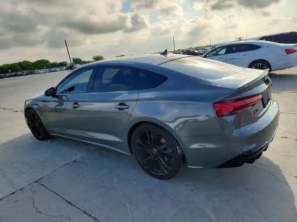 WAUC4CF5XPA018660 2023 AUDI RS5 - Image 2