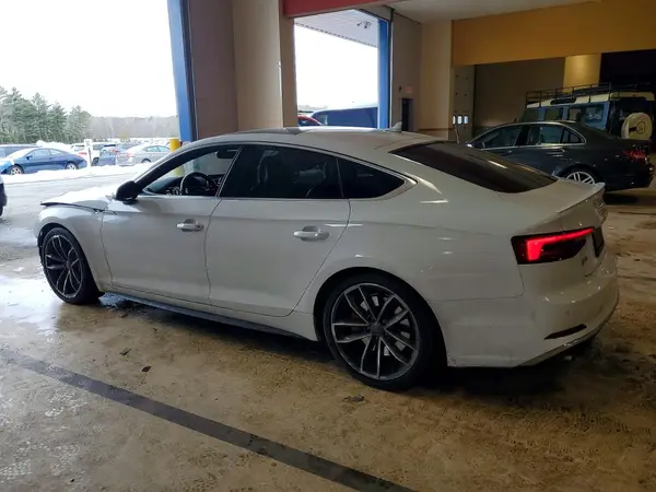 WAUC4DF50JA027963 2018 AUDI RS5 - Image 2