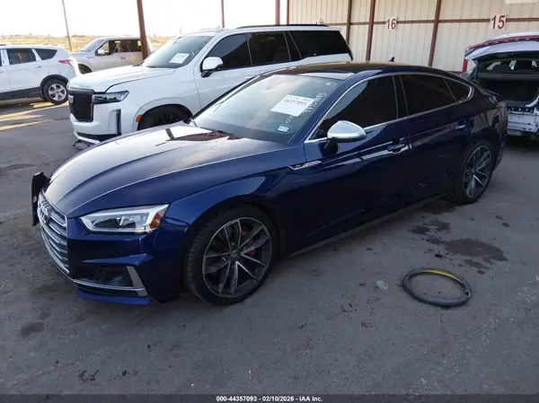 WAUC4DF55JA038277 2018 AUDI S5 - Image 2