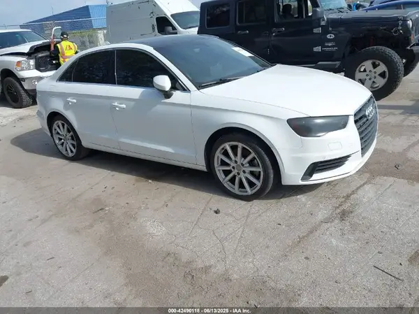 WAUC7GFF1G1070704 2016 AUDI A3 - Image 1