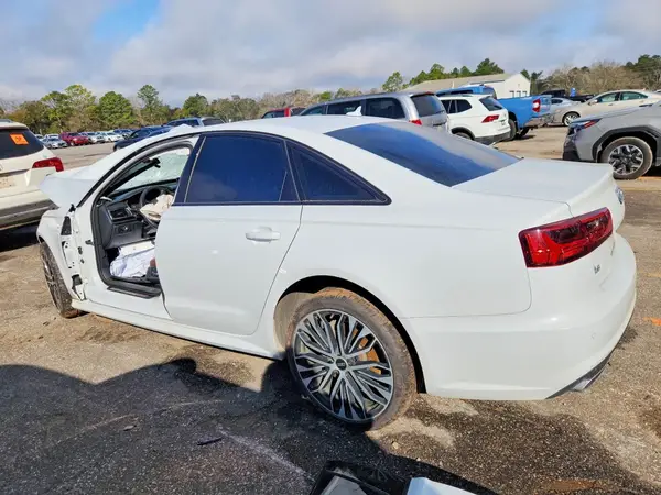 WAUC8AFC5JN105700 2018 AUDI A6 - Image 2