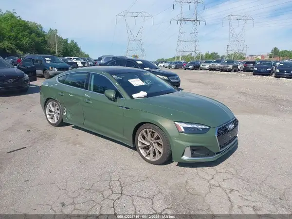 WAUCBCF50NA032585 2022 AUDI A5 - Image 1