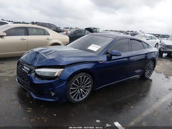 WAUCBCF52NA005887 2022 AUDI A5 - Image 2