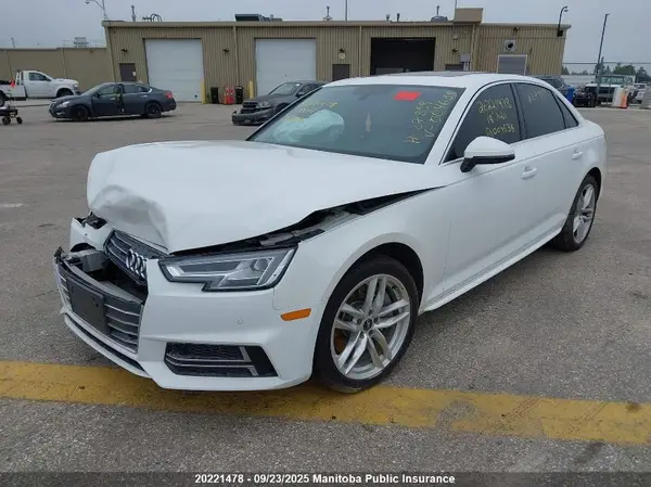 WAUCNAF41JN004638 2018 AUDI A4 - Image 2