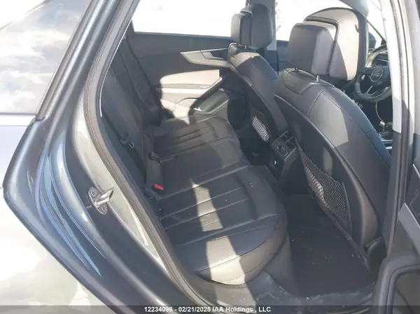 WAUCNAF44HN015577 2017 AUDI A4 - Image 8