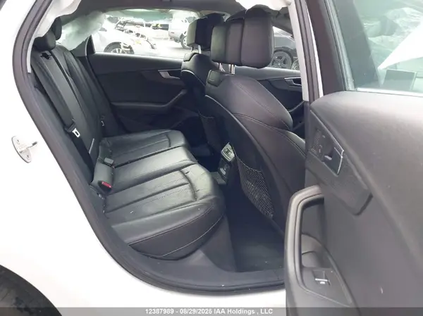 WAUCNAF45HN005611 2017 AUDI A4 - Image 8