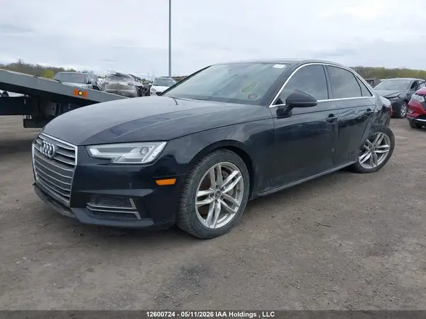 WAUCNAF45JA065577 2018 AUDI A4 - Image 2