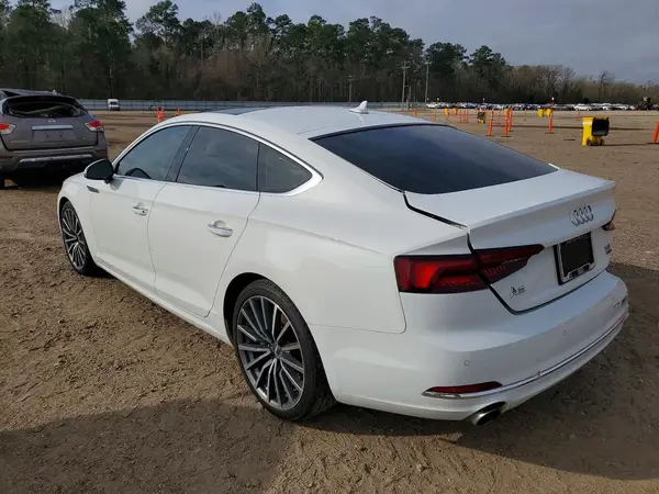 WAUCNCF50JA031258 2018 AUDI A5 - Image 2