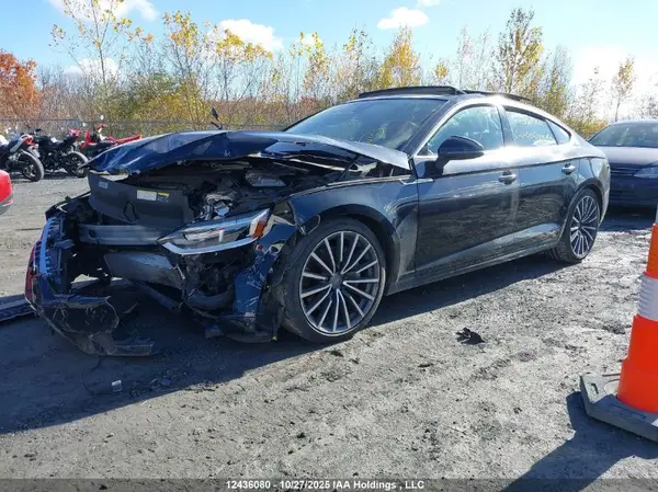 WAUCNCF50KA040642 2019 AUDI A5 - Image 2
