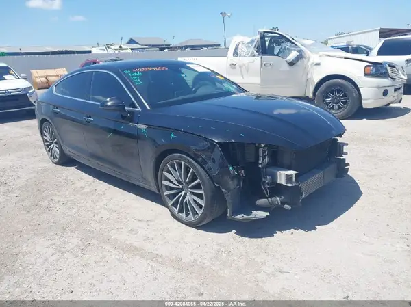 WAUCNCF52JA040463 2018 AUDI A5 - Image 1
