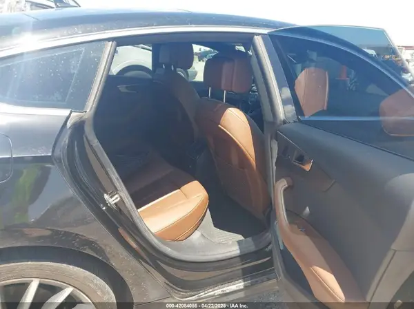 WAUCNCF52JA040463 2018 AUDI A5 - Image 8
