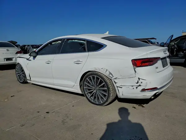 WAUCNCF53JA117325 2018 AUDI A5 - Image 2