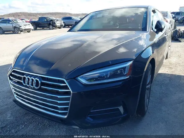 WAUCNCF54JA046202 2018 AUDI A5 - Image 2
