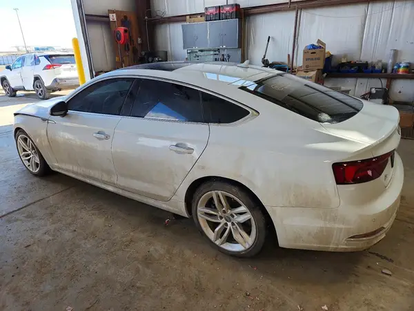 WAUCNCF54JA090863 2018 AUDI A5 - Image 2