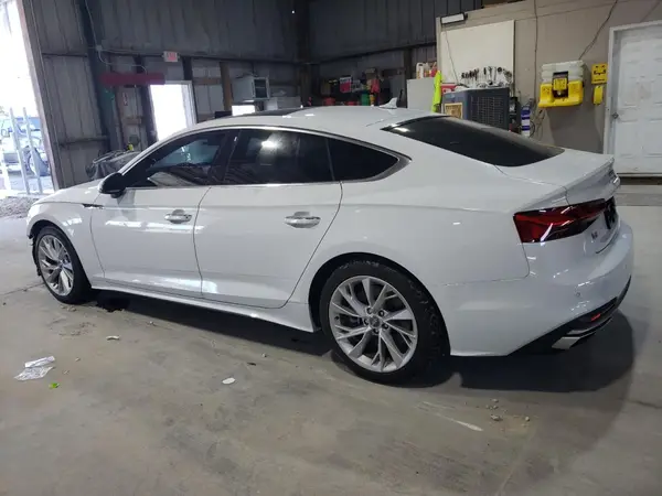 WAUCNCF58LA018986 2020 AUDI A5 - Image 2