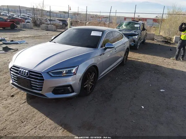 WAUCNCF59JA010540 2018 AUDI A5 - Image 2