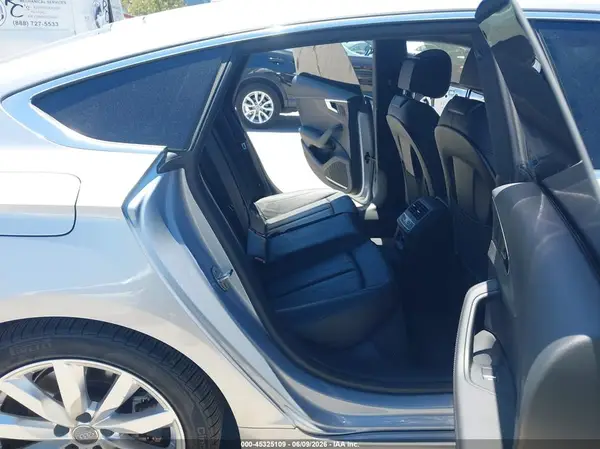 WAUCNDF52JA066616 2018 AUDI A5 - Image 8