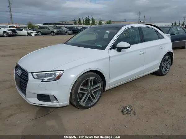 WAUCUGFF2H1048186 2017 AUDI A3 - Image 2