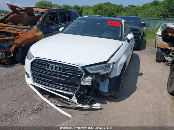 WAUCUGFF7H1043131 2017 AUDI A3 - Image 2