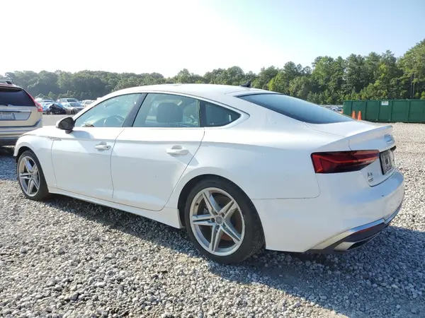 WAUDACF52MA015177 2021 AUDI A5 - Image 2