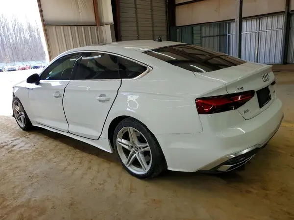 WAUDACF52MA043982 2021 AUDI A5 - Image 2