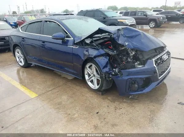 WAUDACF52NA023698 2022 AUDI A5 - Image 1