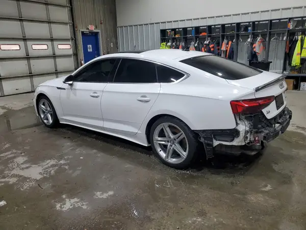 WAUDACF54MA015116 2021 AUDI A5 - Image 2