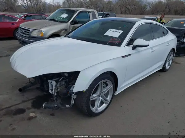 WAUDACF55MA018123 2021 AUDI A5 - Image 2