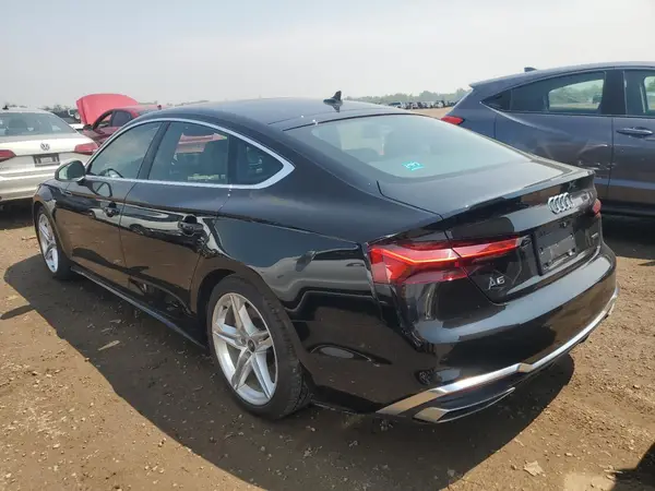 WAUDACF55NA033948 2022 AUDI A5 - Image 2