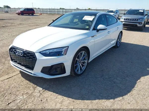 WAUDACF55SA008981 2025 AUDI A5 - Image 2