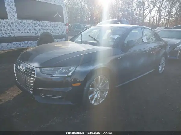 WAUDNAF40JA139749 2018 AUDI A4 - Image 2
