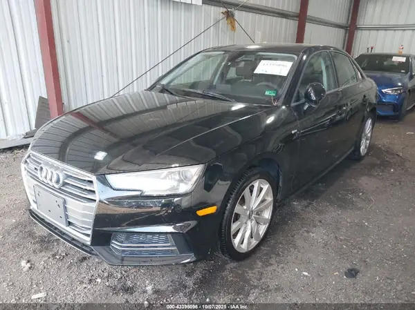 WAUDNAF41JA075835 2018 AUDI A4 - Image 2