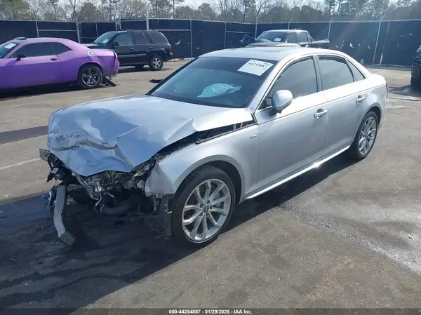 WAUDNAF42KA006833 2019 AUDI A4 - Image 2