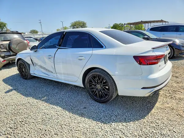 WAUDNAF42KA007089 2019 AUDI A4 - Image 2