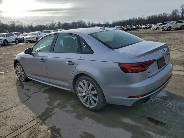 WAUDNAF43JA045543 2018 AUDI A4 - Image 2