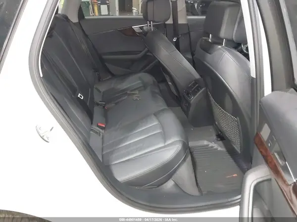 WAUDNAF43JA082740 2018 AUDI A4 - Image 8