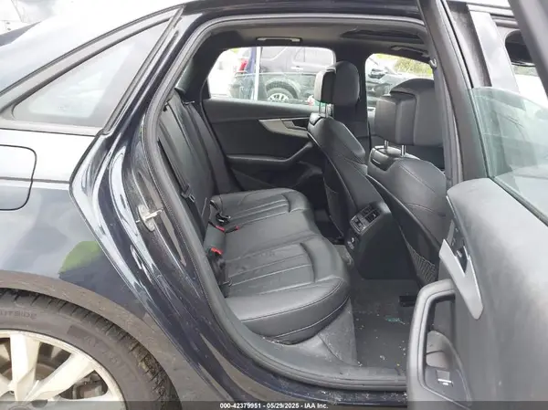 WAUDNAF43JN013068 2018 AUDI A4 - Image 8