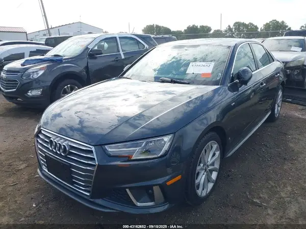 WAUDNAF43KA007036 2019 AUDI A4 - Image 2